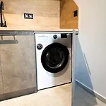 6 Studios 6 Bathrooms 2 Levels Kitchens