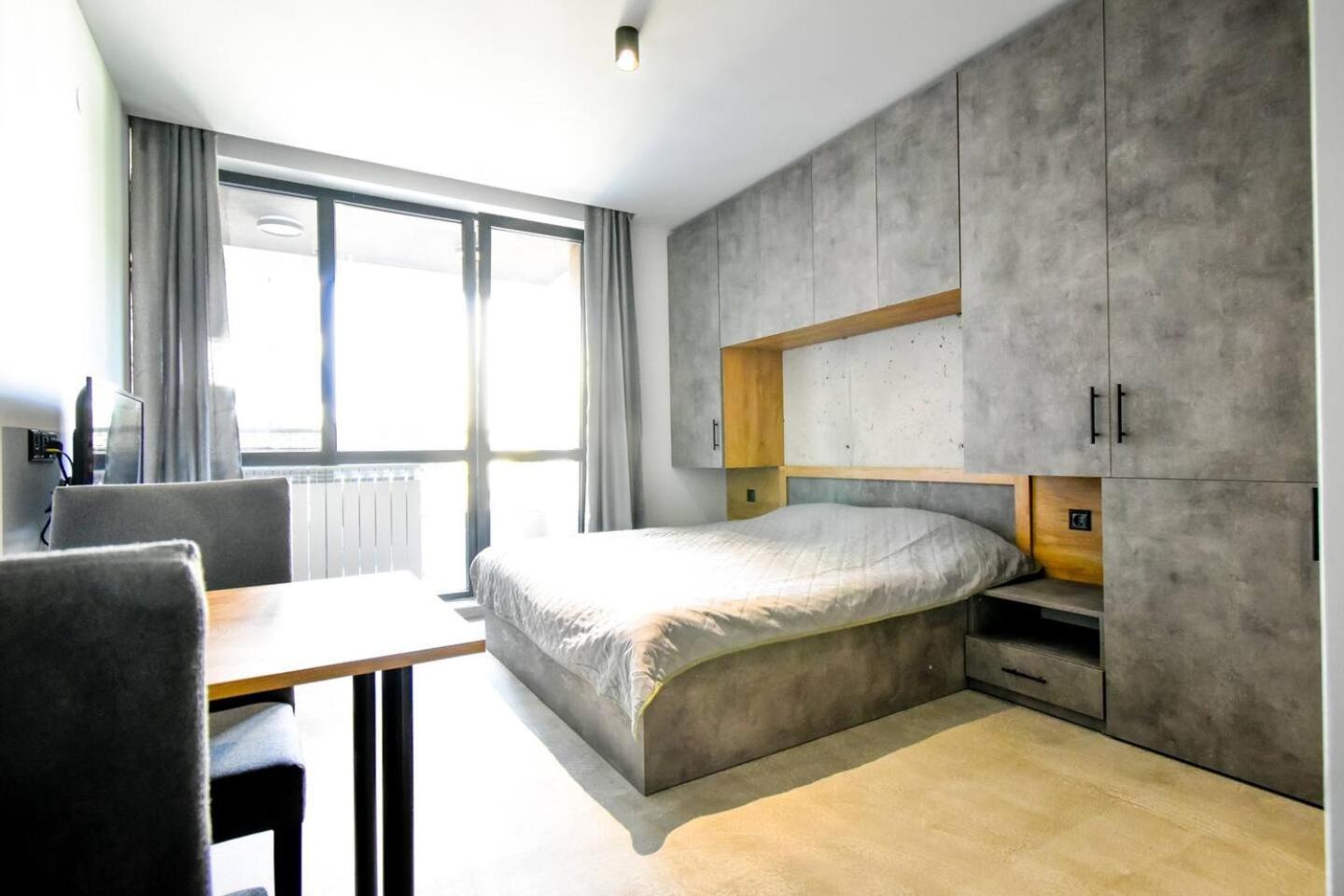 Apartament 6 6 Bathrooms 2 Levels Kitchens *