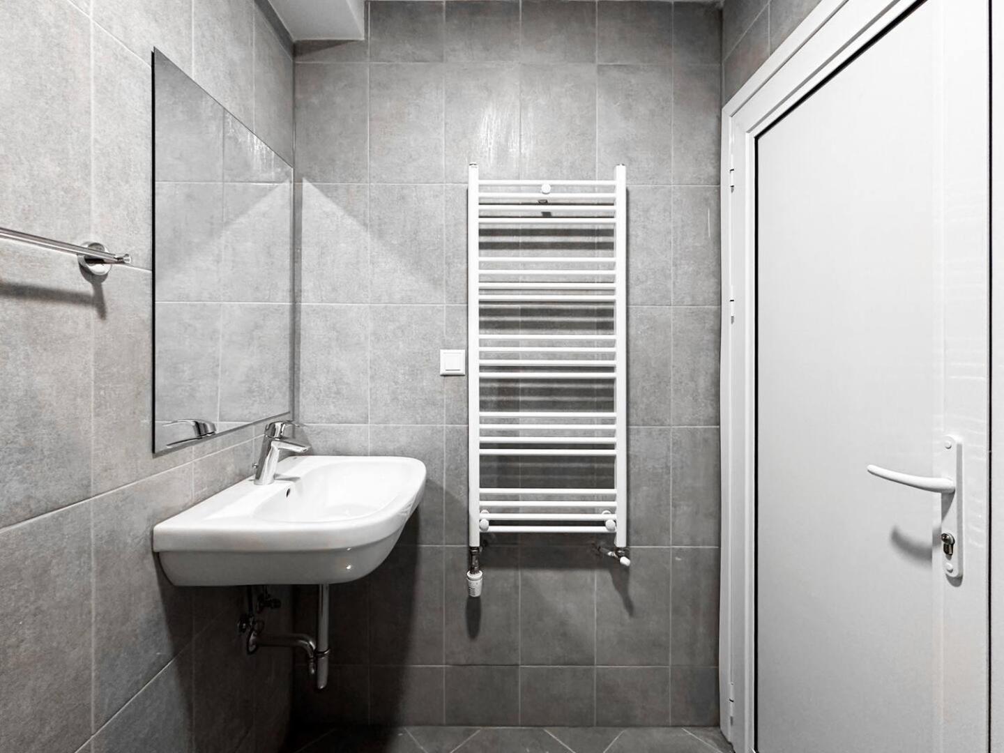 6 6 Bathrooms 2 Levels Kitchens Apartament