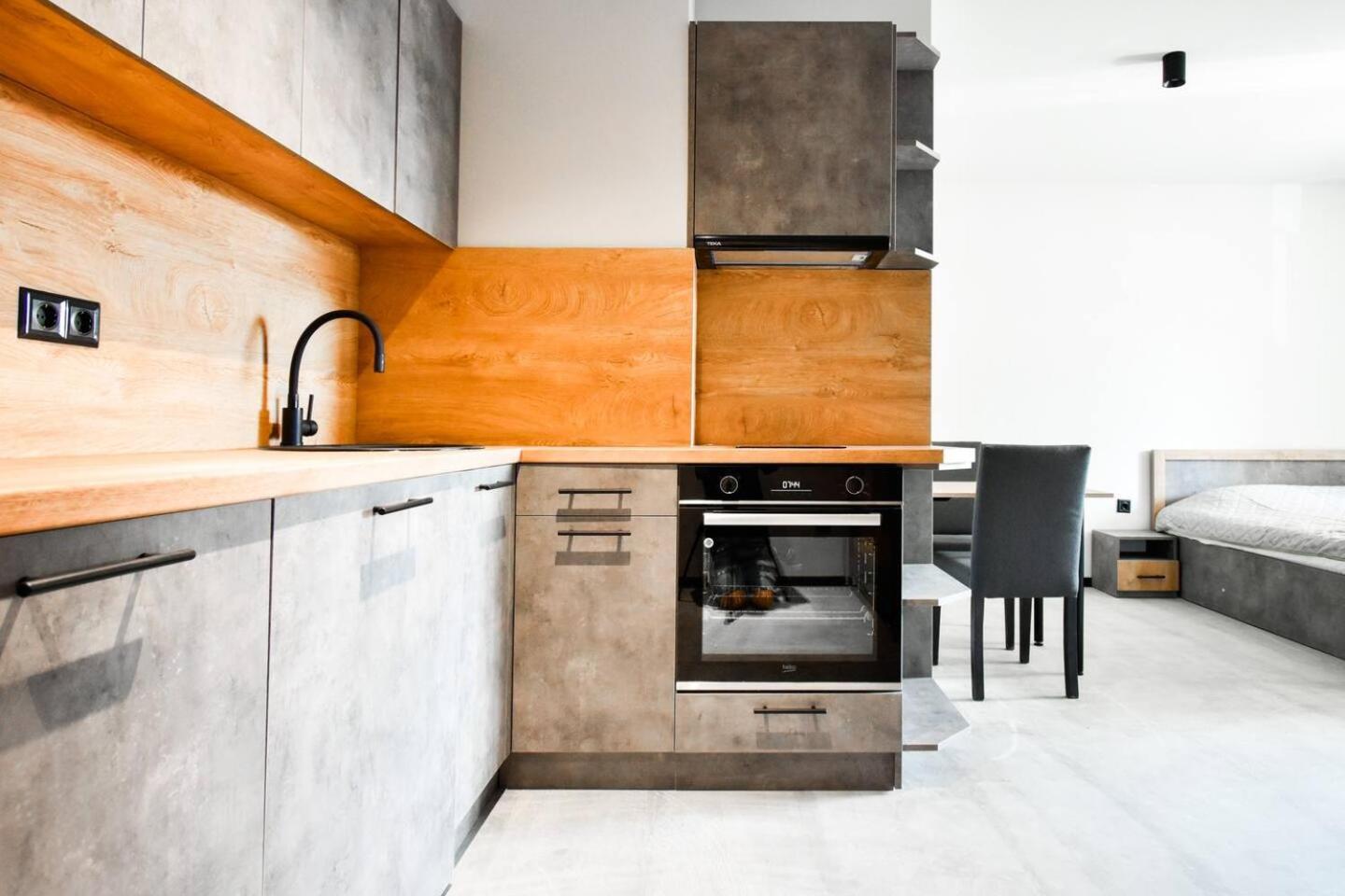 Apartament 6 6 Bathrooms 2 Levels Kitchens *