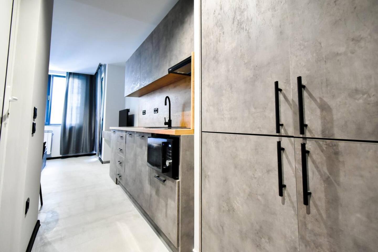 6 6 Bathrooms 2 Levels Kitchens Sofia