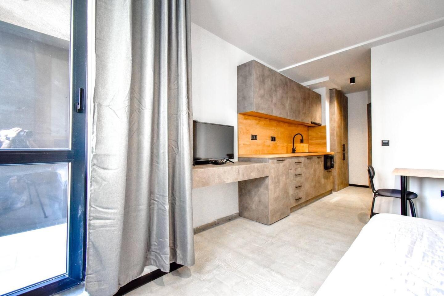 6 6 Bathrooms 2 Levels Kitchens Sofia
